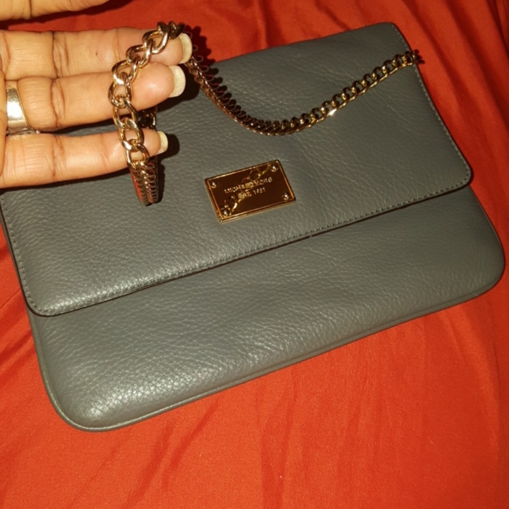 Micheal Kors Sm Clutch